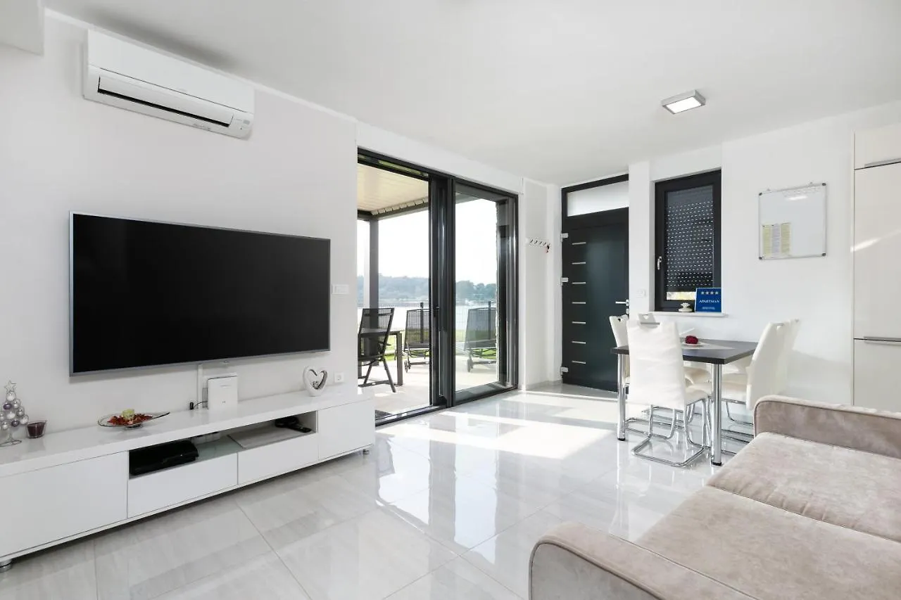 Alex & Betty Apartment Medulin 0*,  Croatia